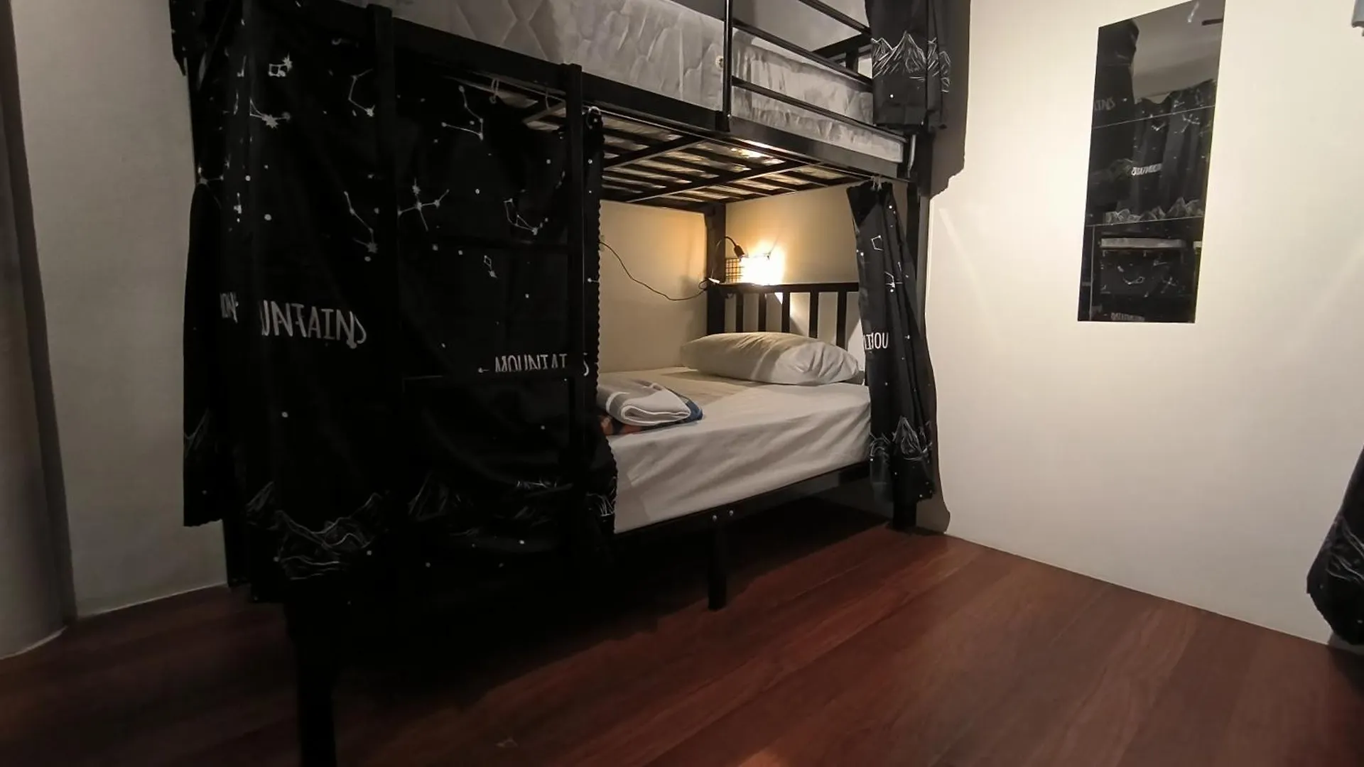 Chalok Hostel Koh Tao Thailand